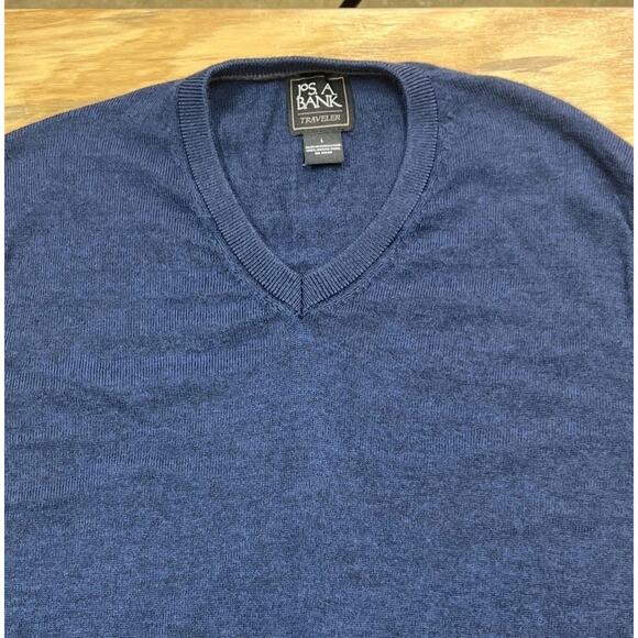 Jos A Bank V-Neck Sweater Large Navy 100% Merino Wool Tailored Fit - Picture 2 of 9